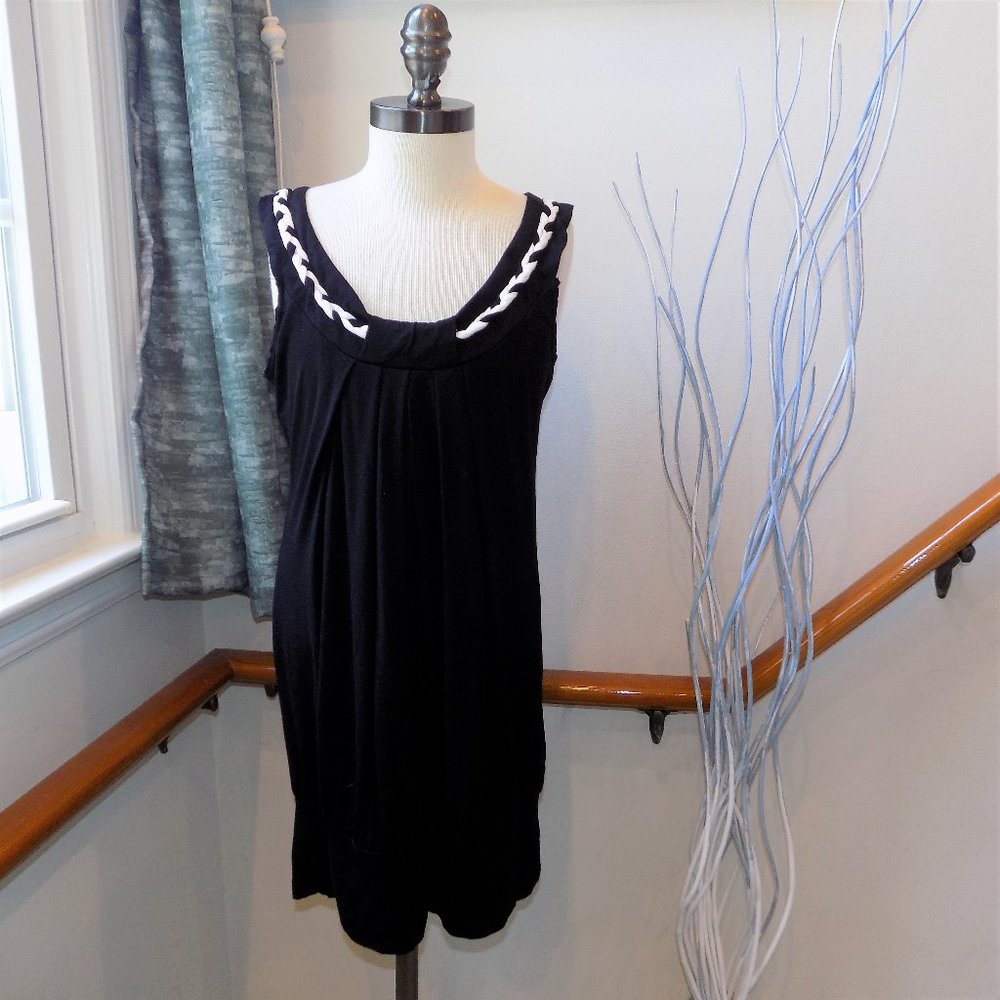 BLUE IMPUS Black Top Braided Neckline Size Small